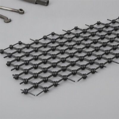 Anti UV Black Oxide Wire Rope Mesh với khẩu độ 20mm đến 200mm và đường kính cáp 1,2mm đến 3,2mm